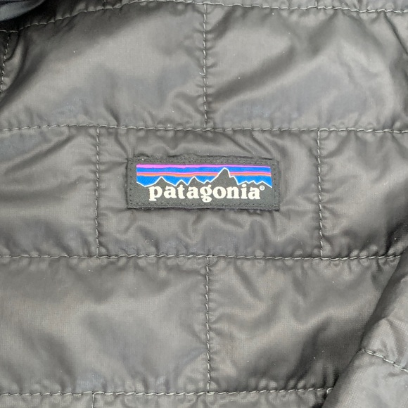 Patagonia Men’s XL Black Quilted-Puffer Jacket - Picture 2 of 11